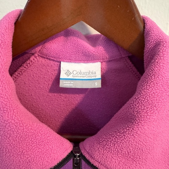 ✨ Columbia Pink Fleece Pullover ✨
Size S 🤍 - Picture 2 of 5